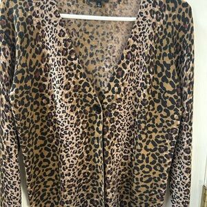 Talbots  Leopard Print V-Neck Cardigan in Brown & Black size small.